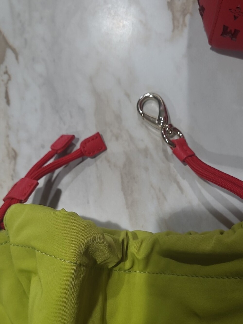 Metrocity Bucket Bag - Picture 3 of 13